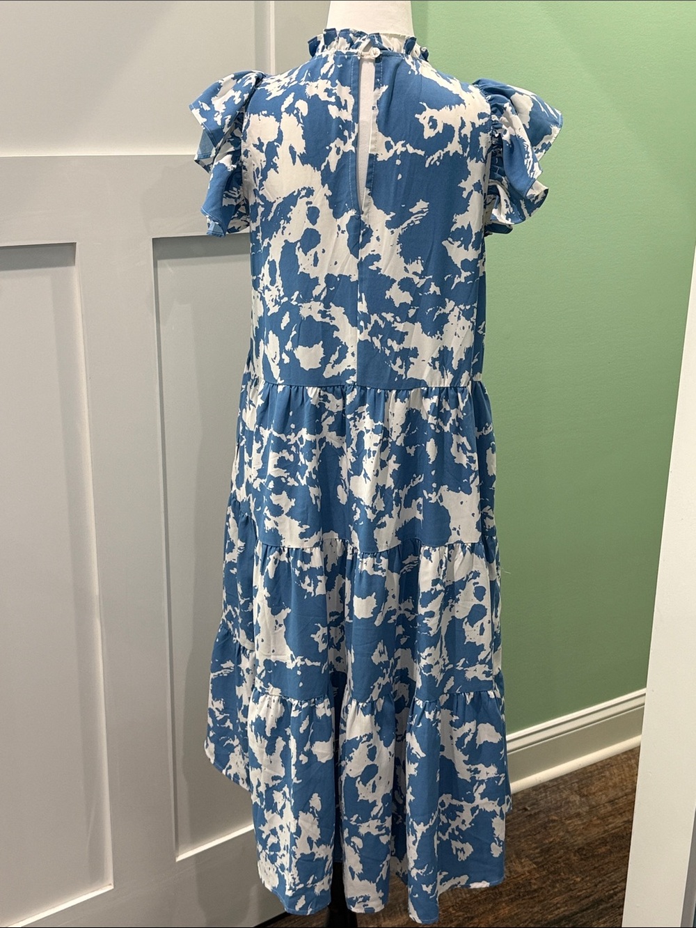 Pinch Blue and White Tiered Ruffle-Sleeve Midi Dress. Size S - Picture 3 of 8